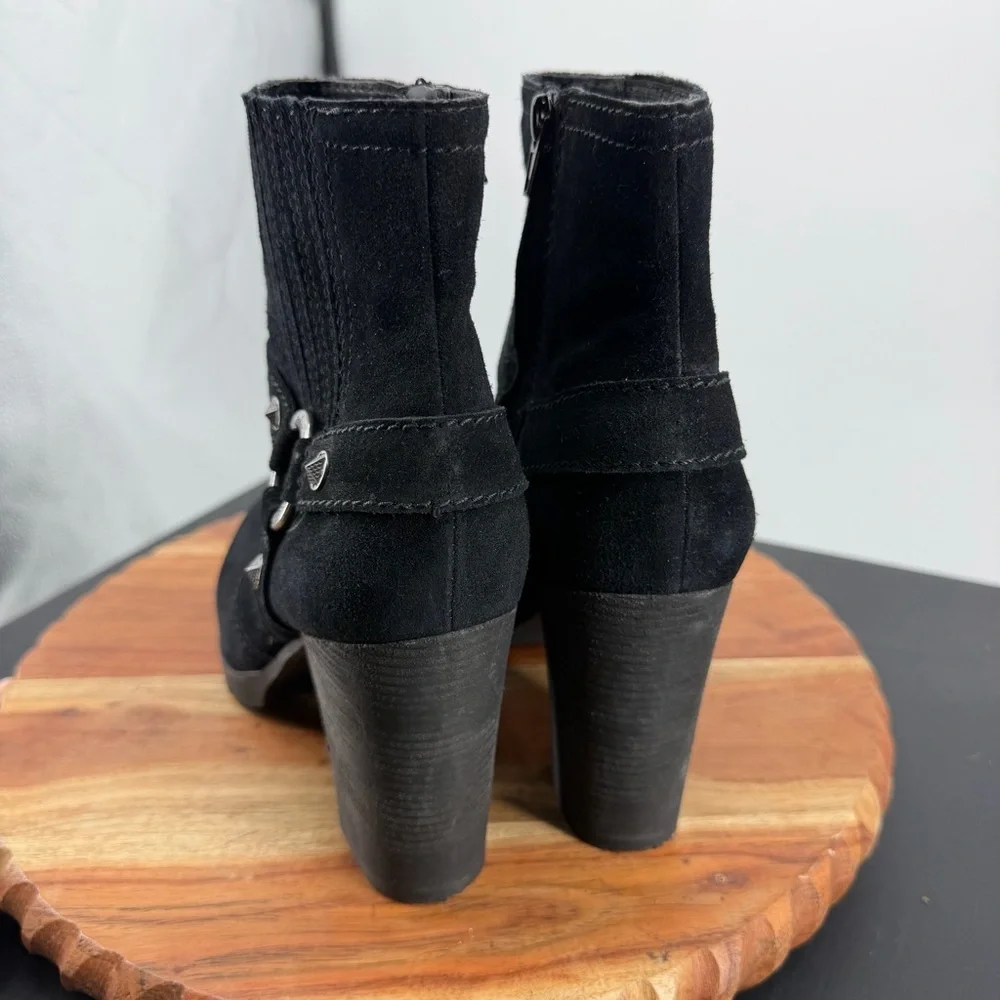 Zodiac Aidan sz 9.5 ‎ ankle heel boots black suede harness straps ring hardware